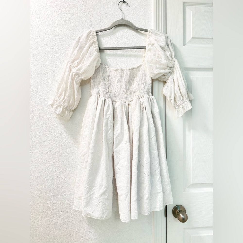 Revolve Misa Los Angeles Zadie dress mini puff sleeve size medium white eyelet - Picture 5 of 6